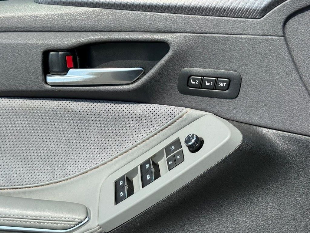 2019 Toyota Avalon Touring