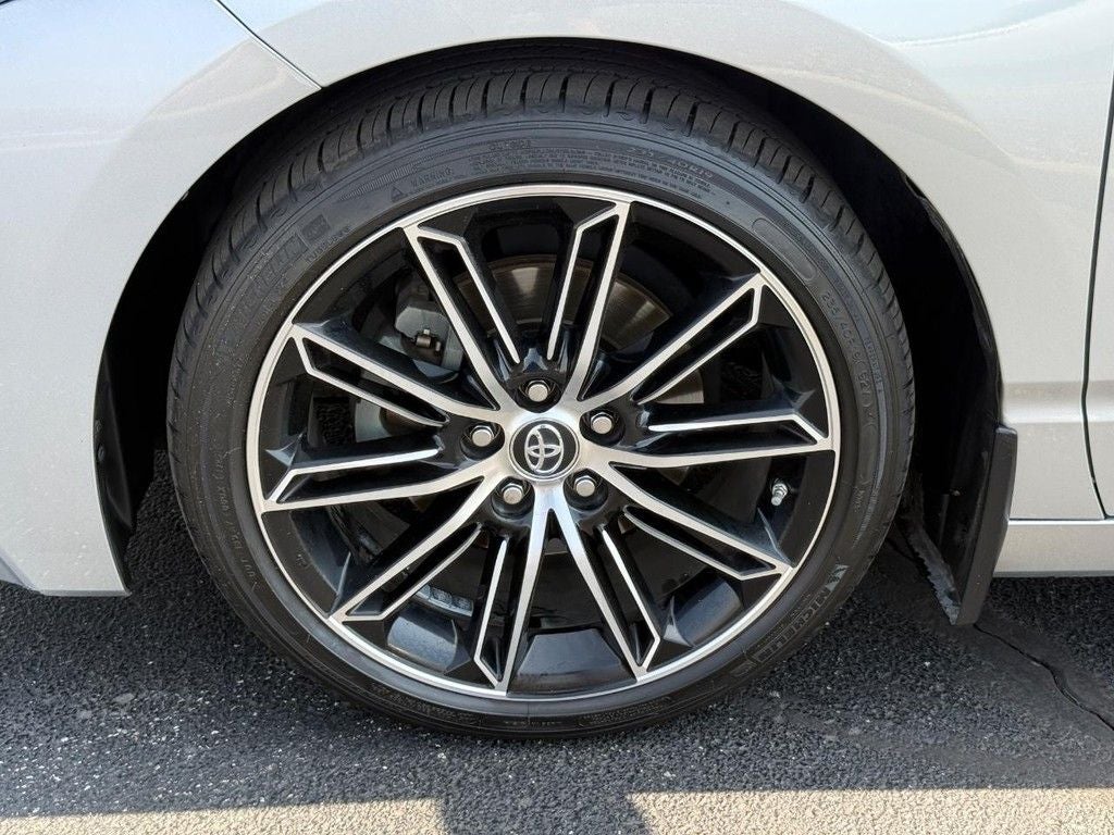 2019 Toyota Avalon Touring