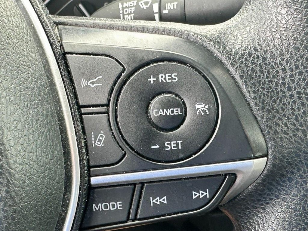 2023 Toyota Camry Hybrid LE