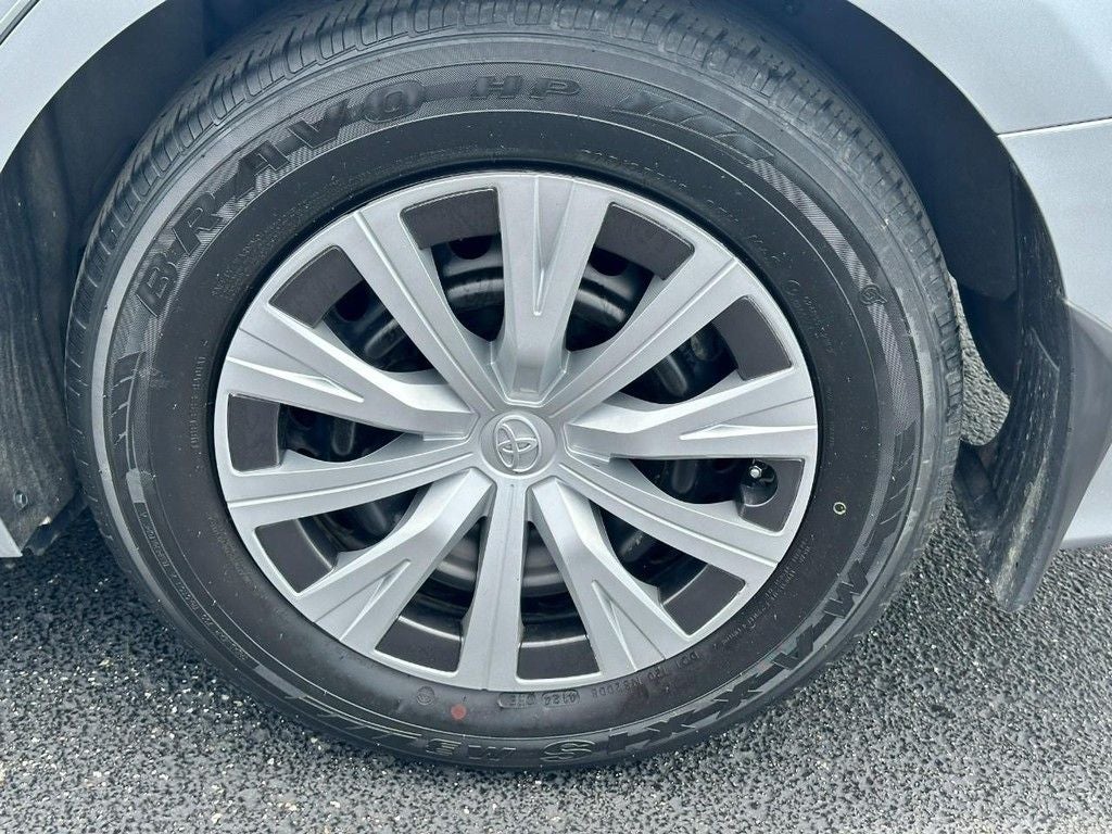 2023 Toyota Camry Hybrid LE