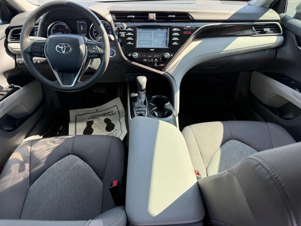 2020 Toyota Camry Hybrid LE
