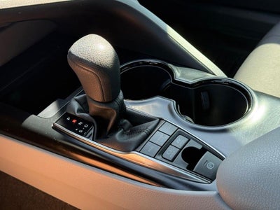 2020 Toyota Camry Hybrid LE