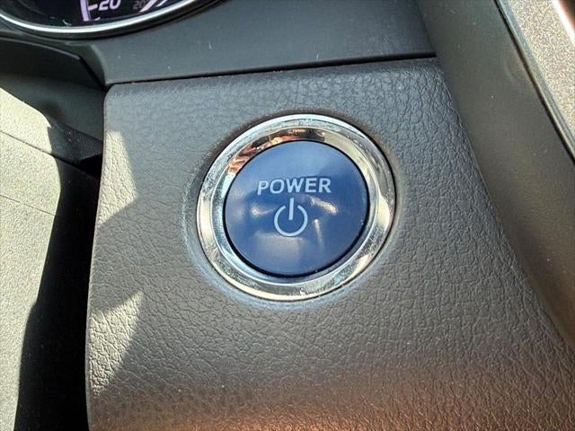 2020 Toyota Camry Hybrid LE