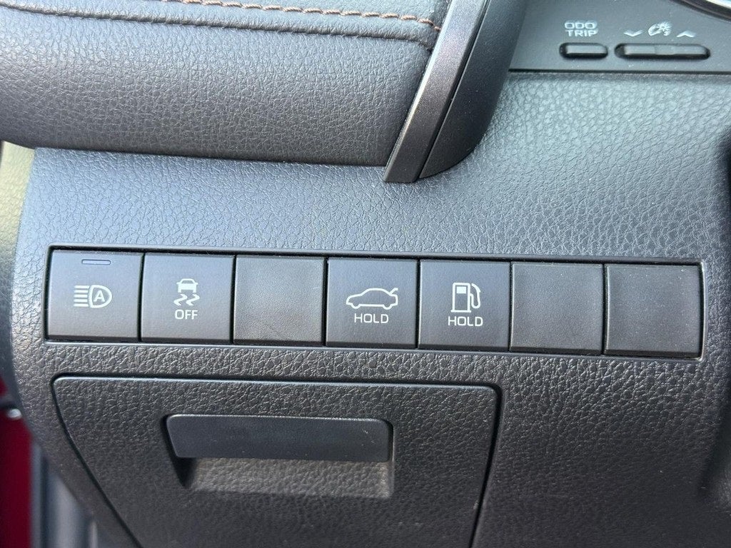 2020 Toyota Camry Hybrid LE