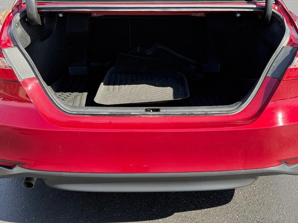 2020 Toyota Camry Hybrid LE