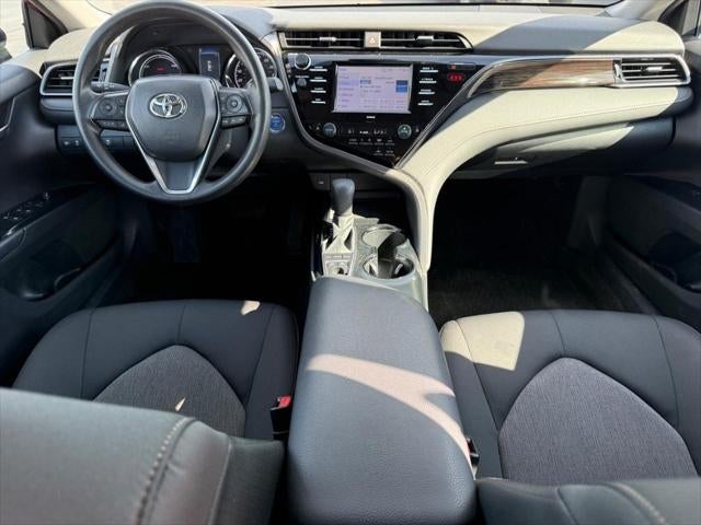 2020 Toyota Camry Hybrid LE