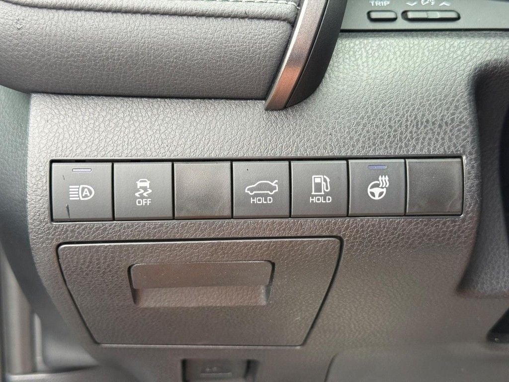 2024 Toyota Camry Hybrid XSE