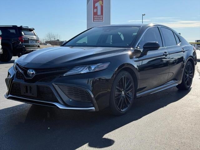 2021 Toyota Camry Hybrid XSE