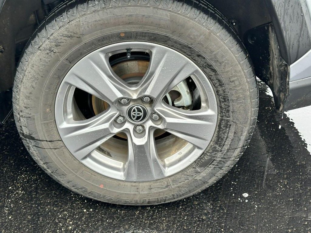 2025 Toyota RAV4 Hybrid LE