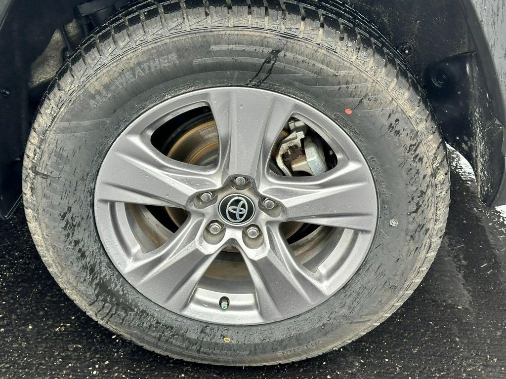 2025 Toyota RAV4 Hybrid LE