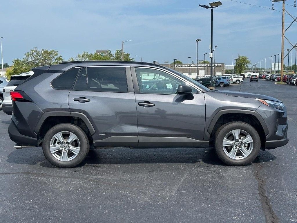2025 Toyota RAV4 Hybrid LE