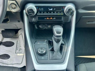 2023 Toyota RAV4 Hybrid SE