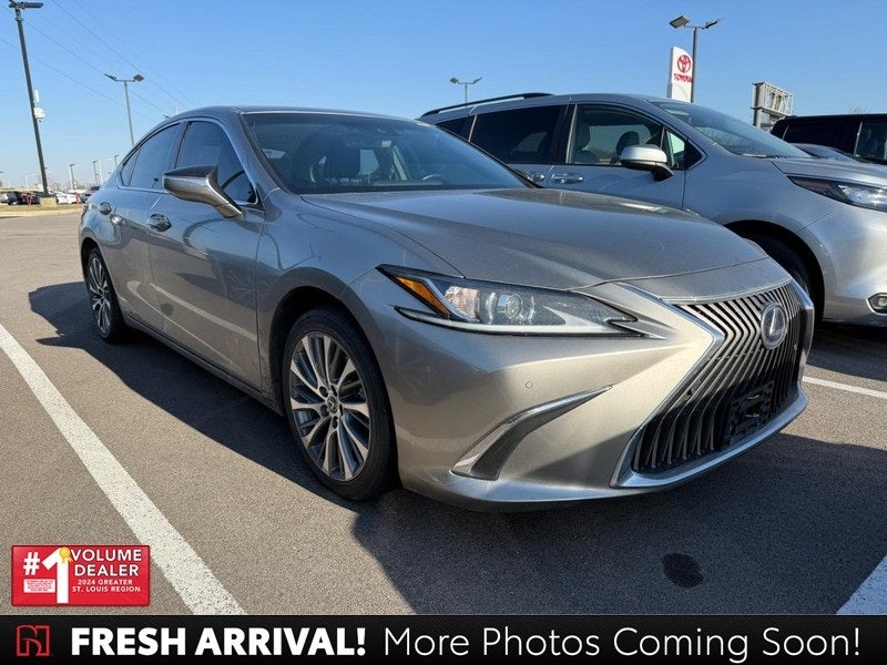 2021 Lexus ES 300h