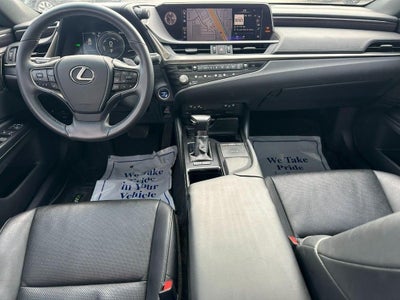 2021 Lexus ES 300h