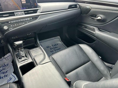 2021 Lexus ES 300h