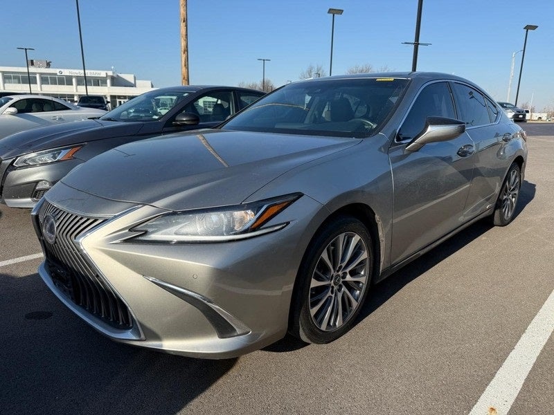 2021 Lexus ES 300h