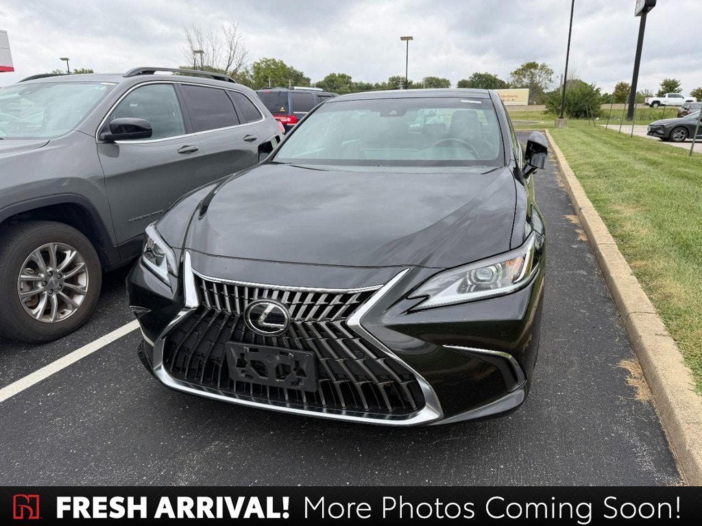 2022 Lexus ES 350