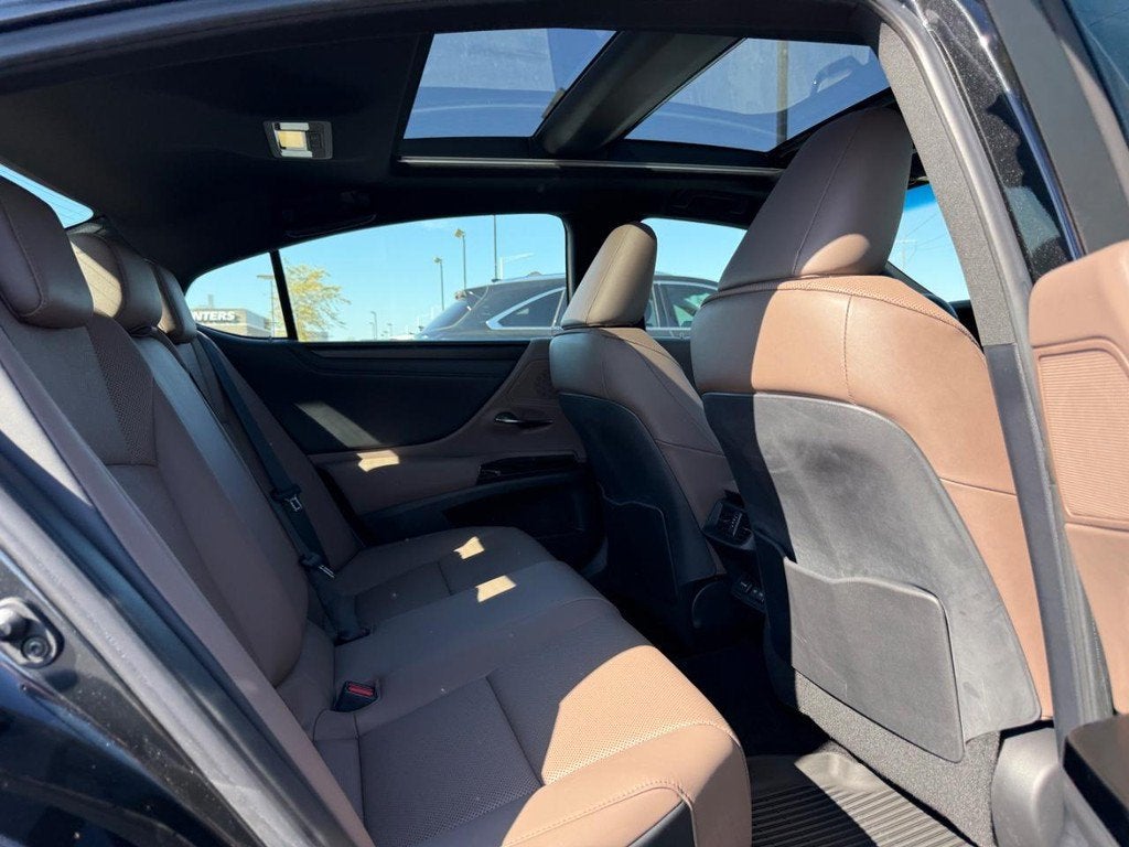 2022 Lexus ES 350