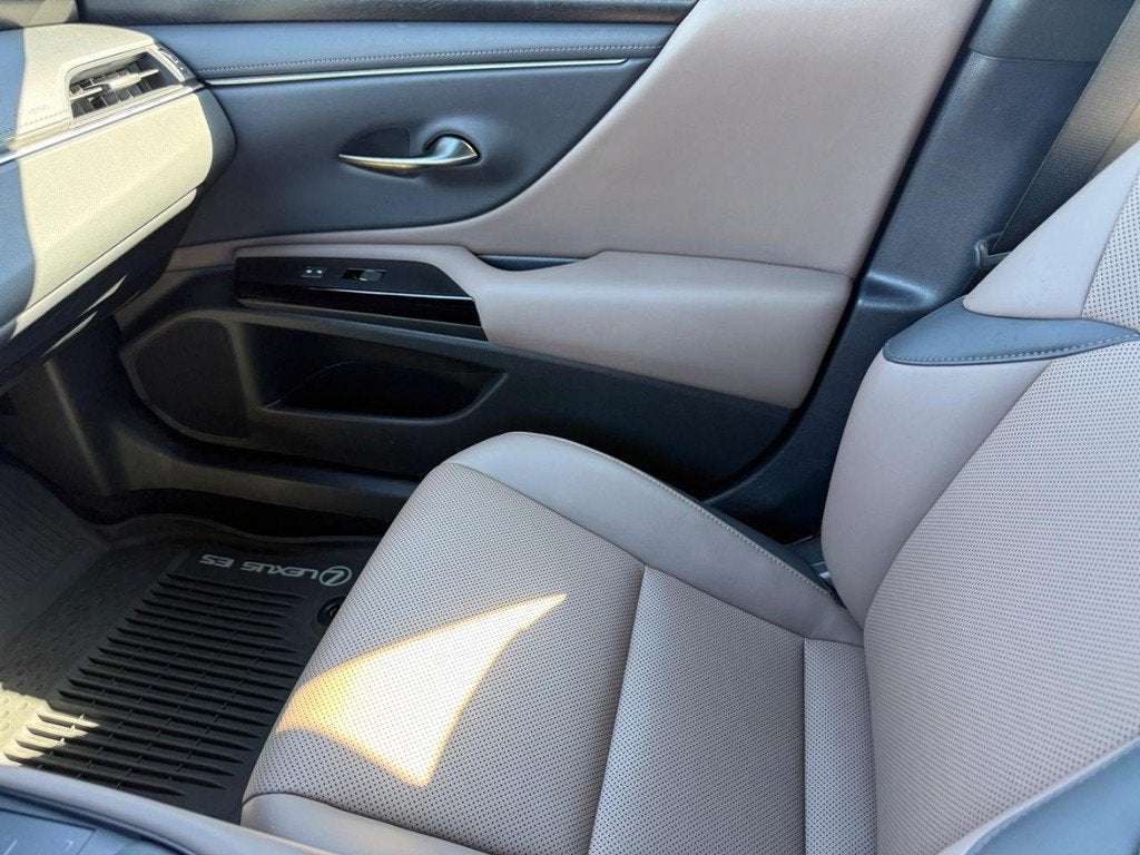 2022 Lexus ES 350
