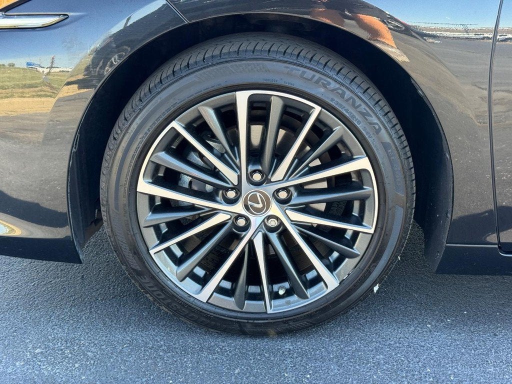 2022 Lexus ES 350