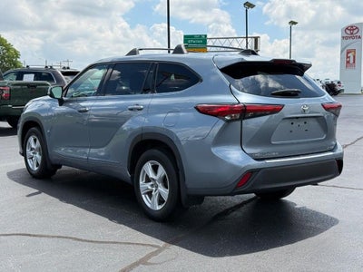 2022 Toyota Highlander LE