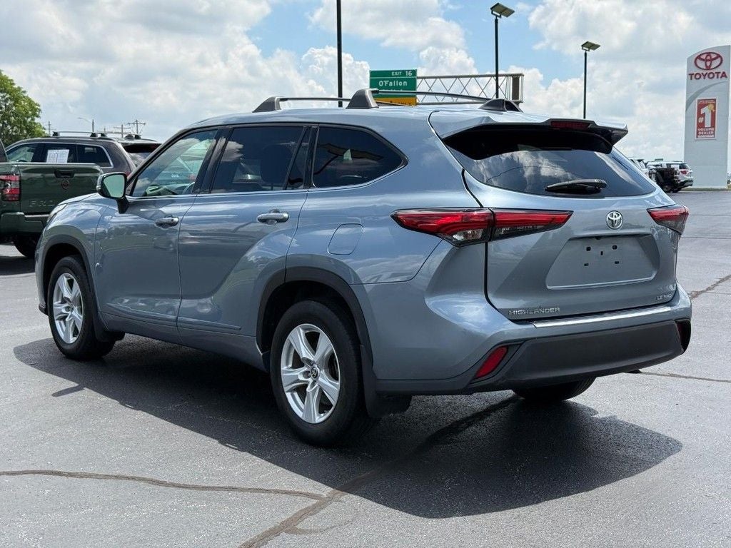 2022 Toyota Highlander LE