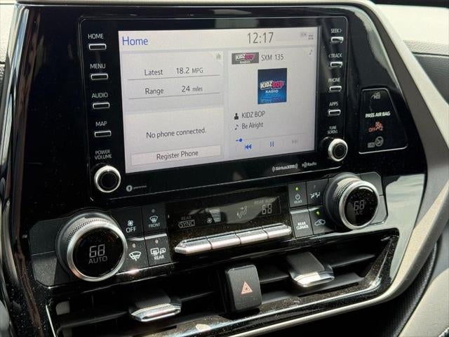 2022 Toyota Highlander LE