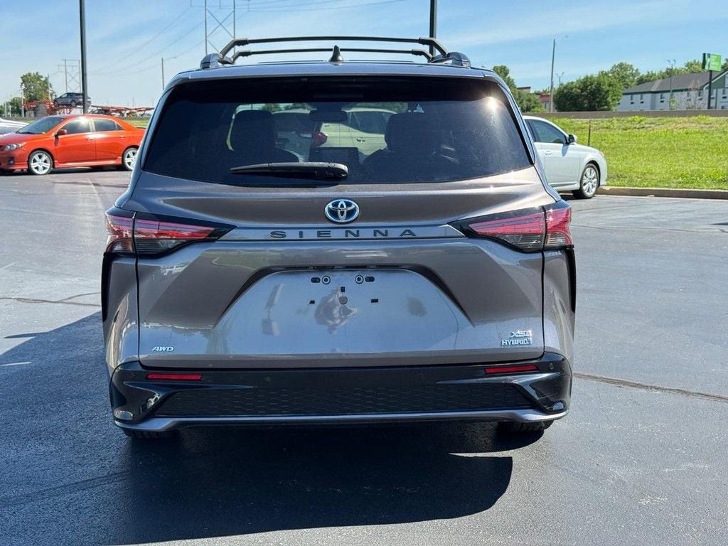 2022 Toyota Sienna XSE 7 Passenger