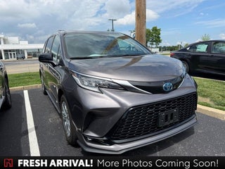 2022 Toyota Sienna XSE 7 Passenger