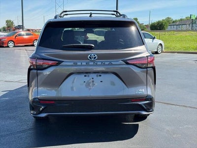 2022 Toyota Sienna XSE 7 Passenger
