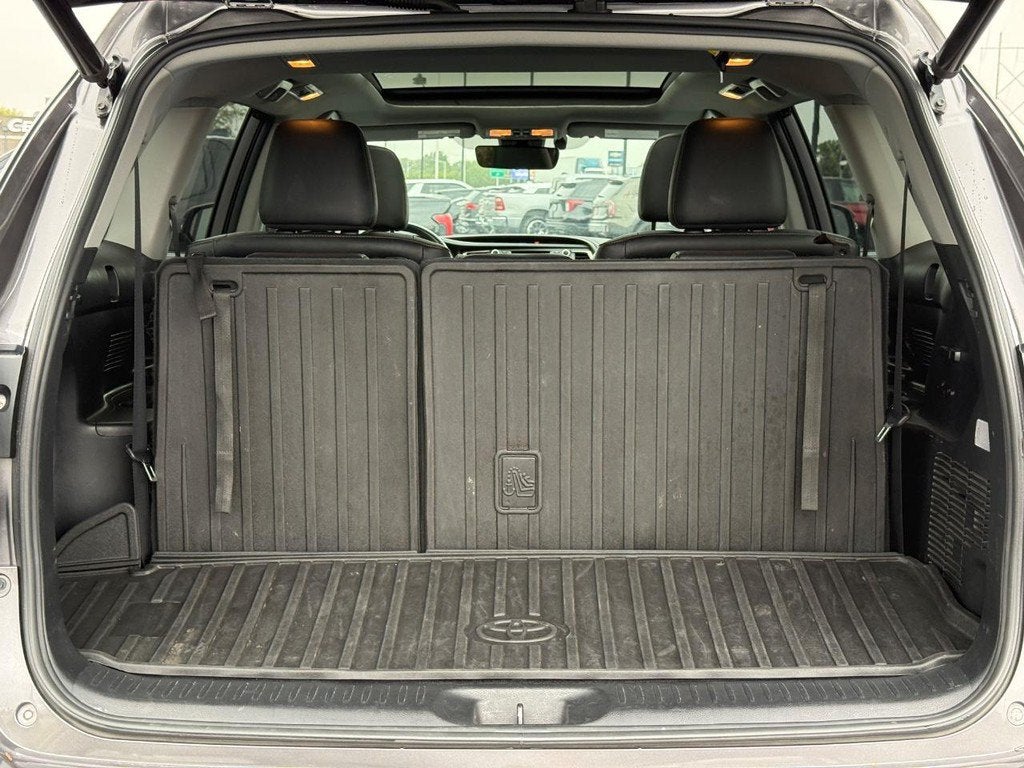 2019 Toyota Highlander Limited Platinum