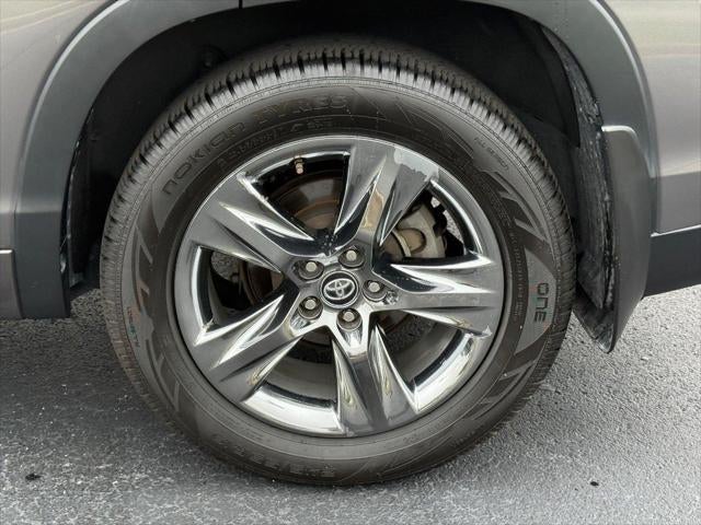 2019 Toyota Highlander Limited Platinum