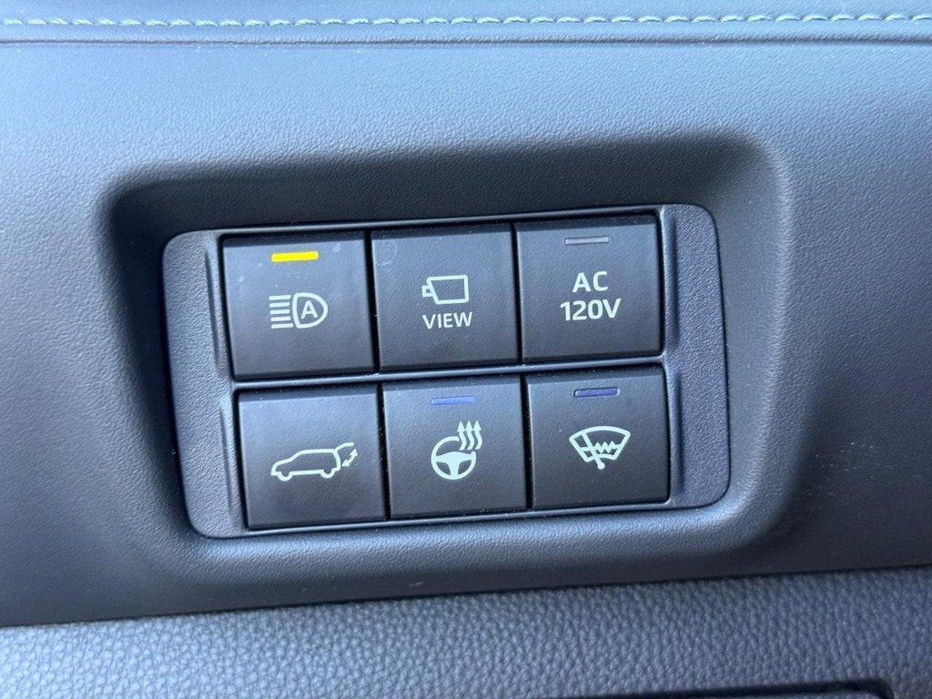 2021 Toyota Highlander Hybrid Platinum