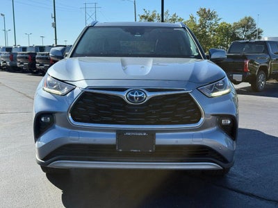 2021 Toyota Highlander Hybrid Platinum