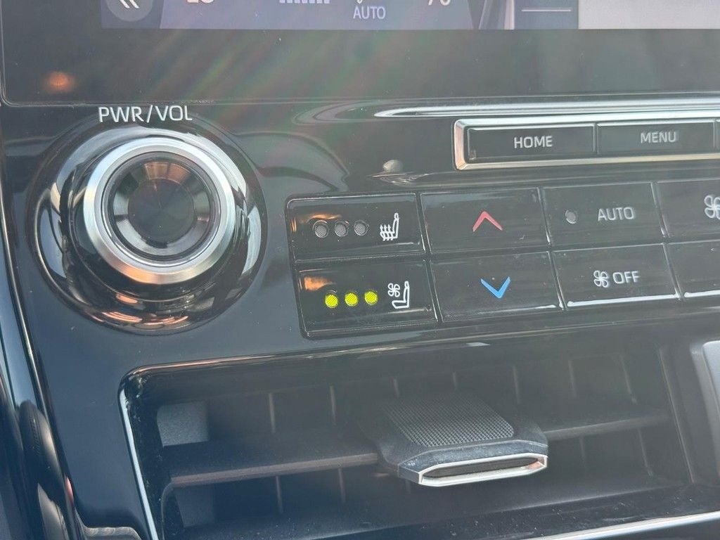 2020 Toyota Highlander Hybrid Platinum