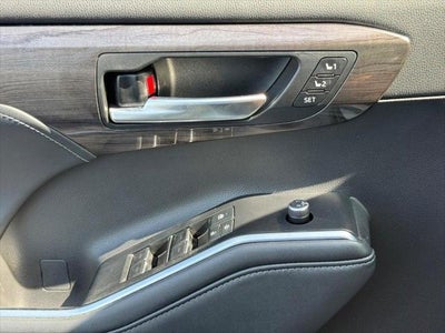 2020 Toyota Highlander Hybrid Platinum