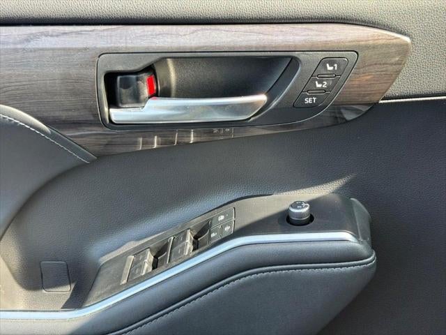 2020 Toyota Highlander Hybrid Platinum
