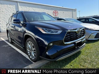 2026 Toyota Highlander Hybrid Platinum