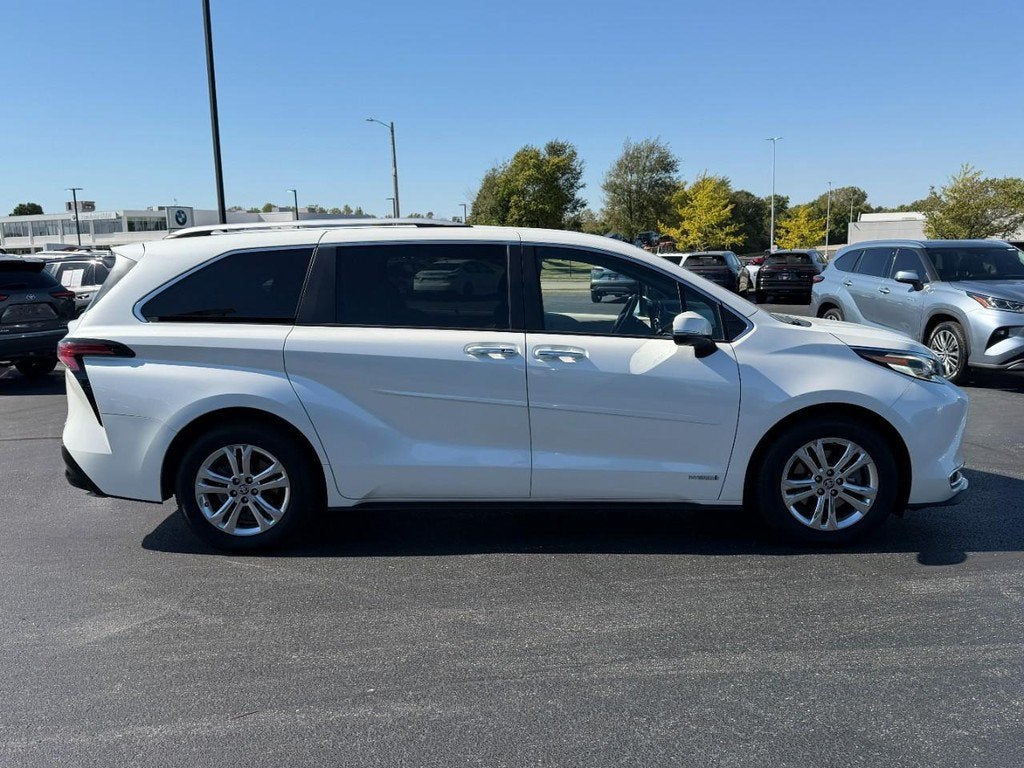 2021 Toyota Sienna Platinum 7 Passenger