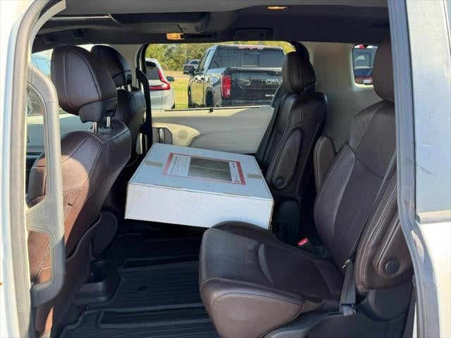 2021 Toyota Sienna Platinum 7 Passenger