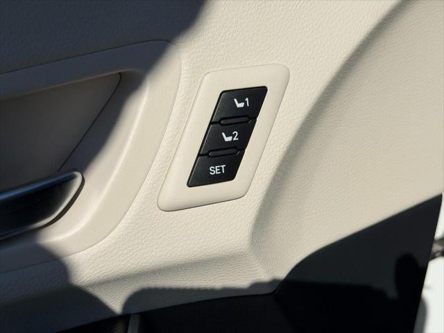 2021 Toyota Sienna Platinum 7 Passenger