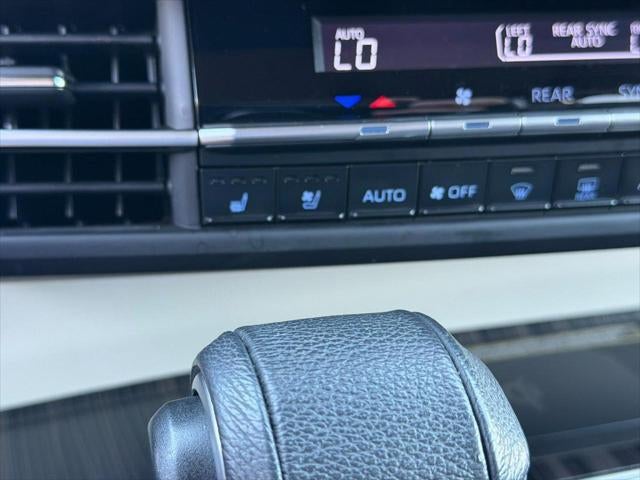 2021 Toyota Sienna Platinum 7 Passenger