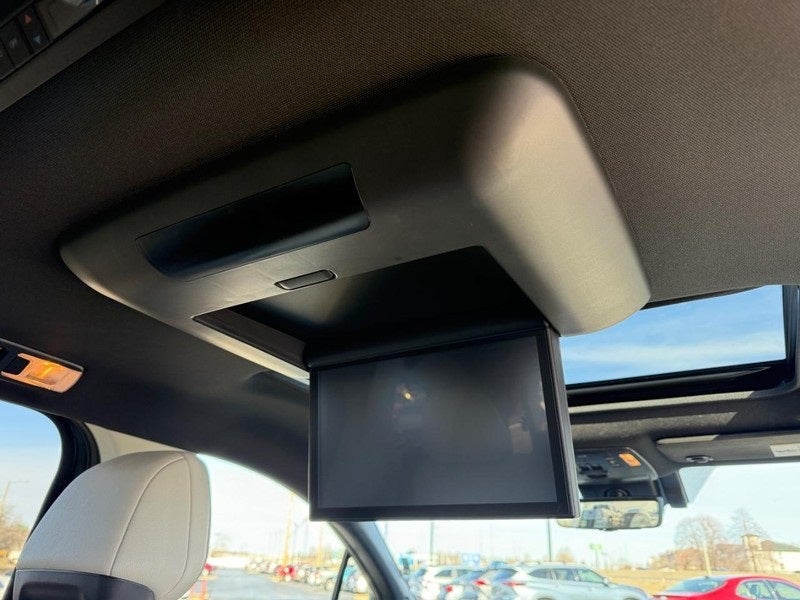 2025 Toyota Sienna Platinum 7 Passenger