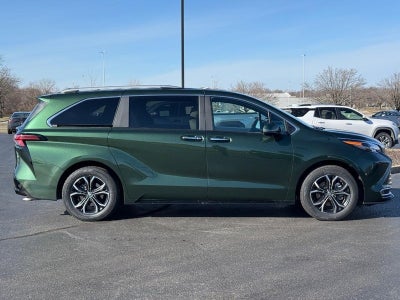 2025 Toyota Sienna Platinum 7 Passenger