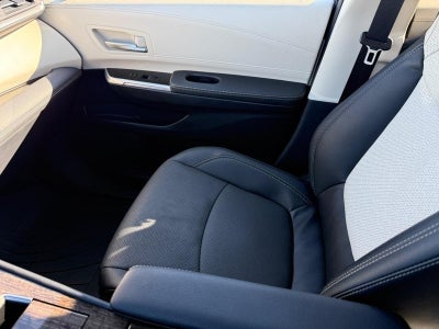 2025 Toyota Sienna Platinum 7 Passenger