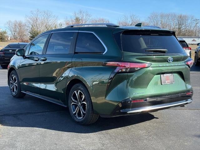 2025 Toyota Sienna Platinum 7 Passenger