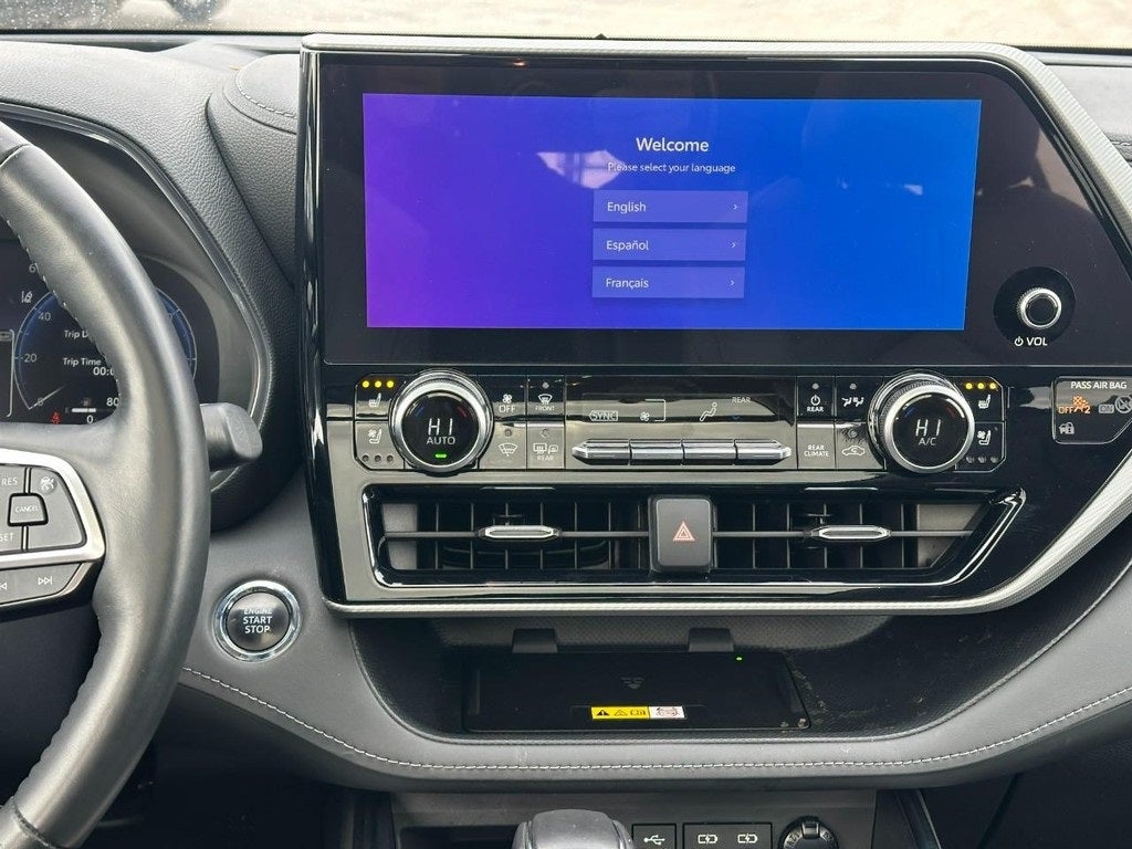 2023 Toyota Highlander Platinum