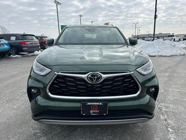 2023 Toyota Highlander Platinum