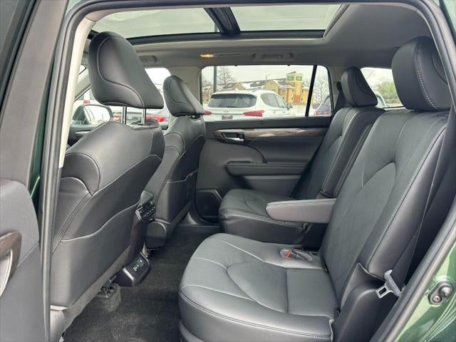 2023 Toyota Highlander Platinum