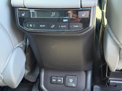 2024 Toyota Highlander Platinum